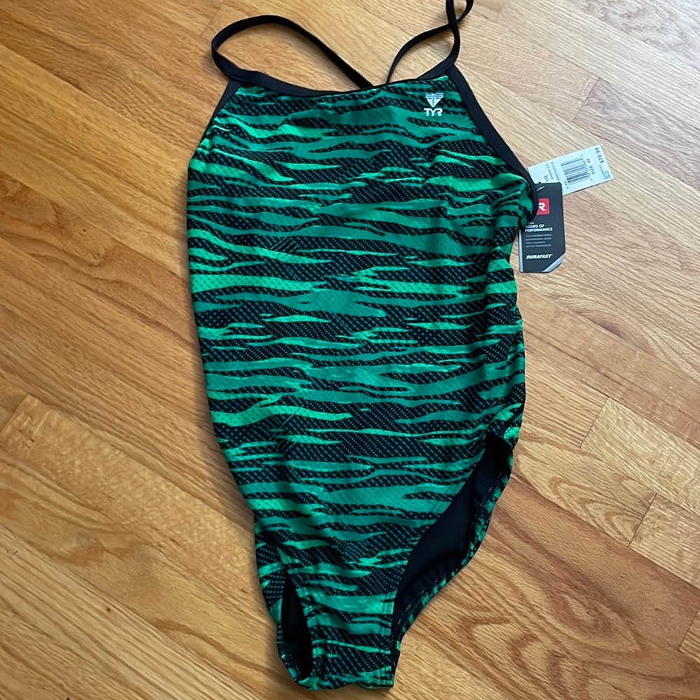 TYR, new, green and black, 100% chlorine proof, antimicrobial lining